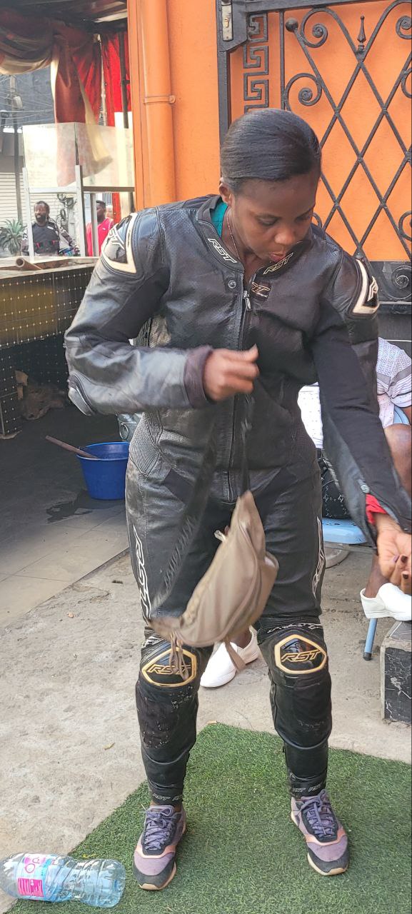 moto.jpg (168 KB)